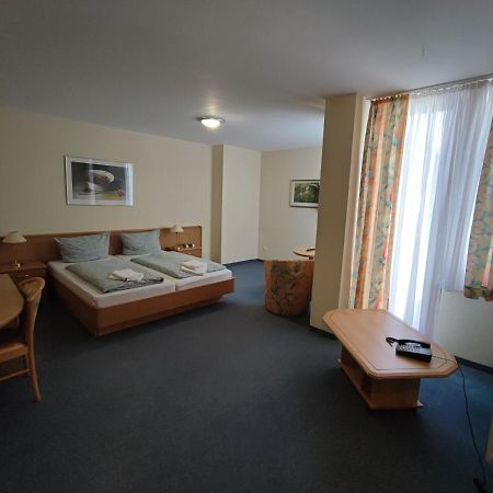 Hotel Schiff Раштатт Екстер'єр фото